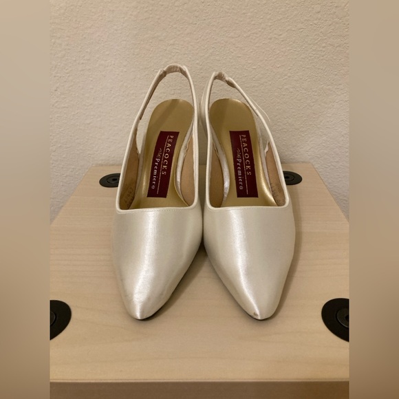 Peacocks Premier Ivory Slingback Heels - Picture 3 of 10